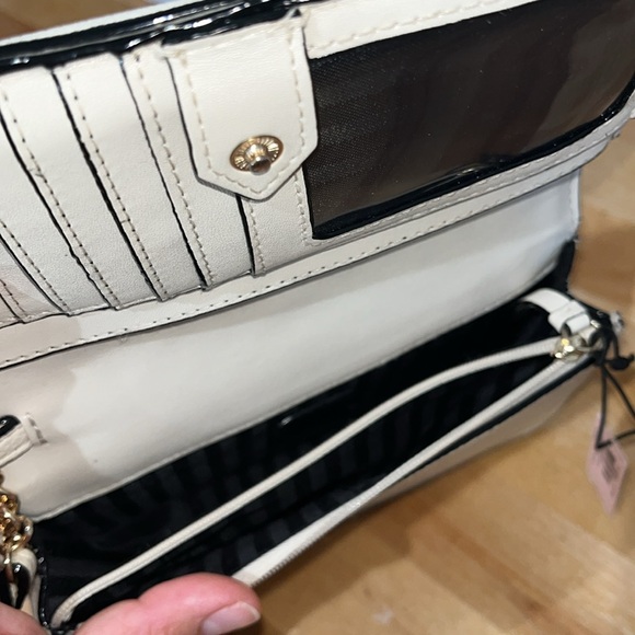 Victoria secret phone wristlet - Picture 6 of 6